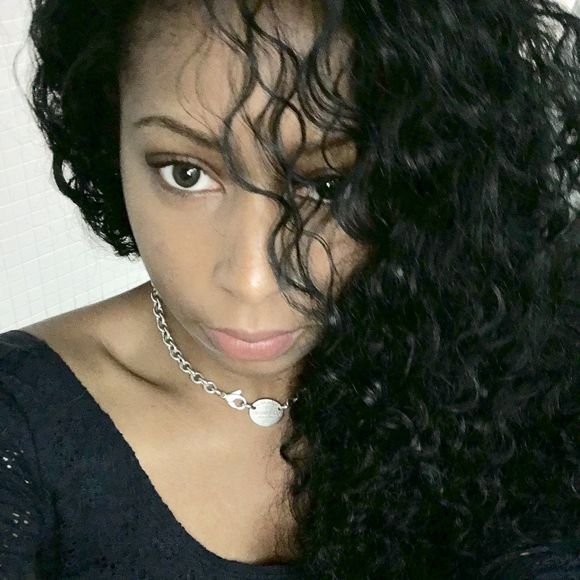 Meet your Posher, Ailani - Picture 1 of 1